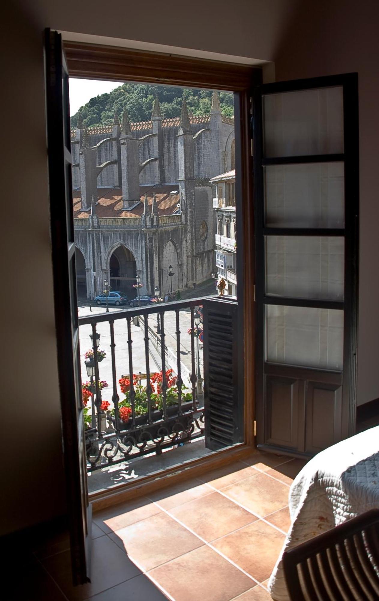 Hotel Palacio Oxangoiti Lekeitio Kamer foto